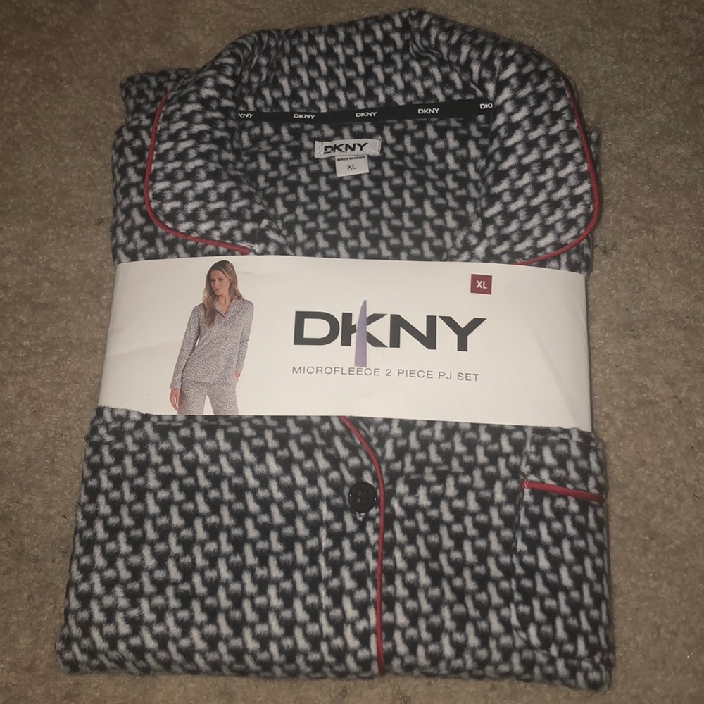 Dkny 2 piece pajama set